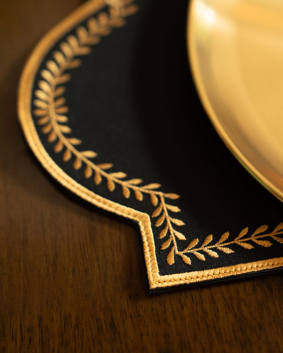 Aurum Crest Placemat